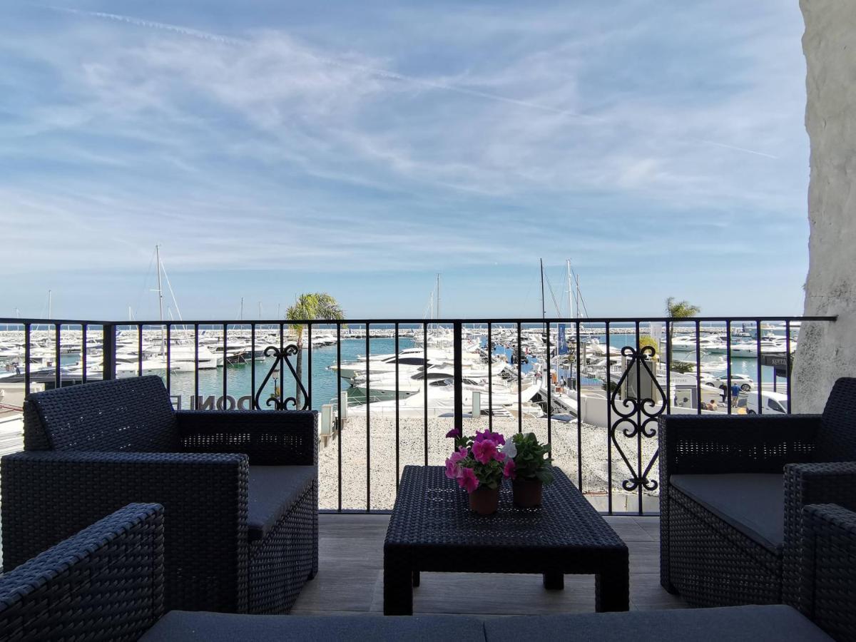 Luxury Front Line In Puerto Banus * Marbella
